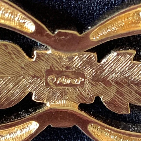 Monet Christmas bow brooch - Picture 4 of 4